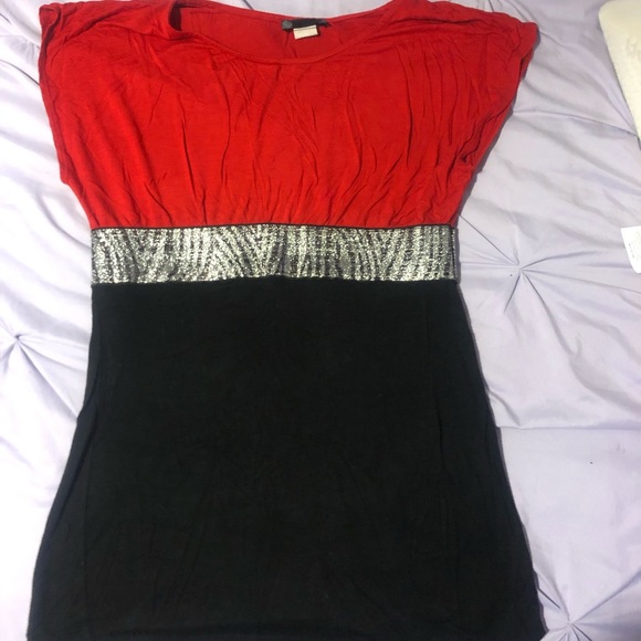 Tops - Women’s large used shirt